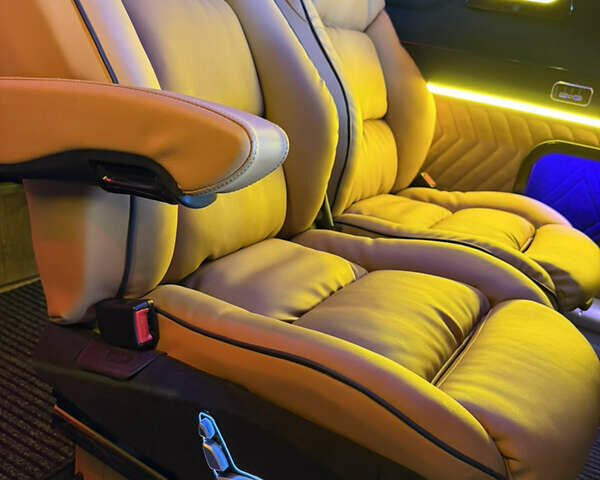 Белый Мерседес Sprinter, объемом двигателя 2.14 л и пробегом 209 тыс. км за 64800 $, фото 33 на Automoto.ua