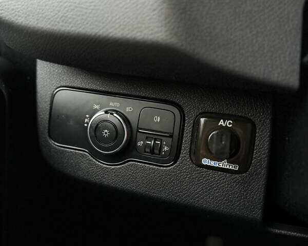 Білий Мерседес Sprinter, об'ємом двигуна 1.95 л та пробігом 82 тис. км за 37000 $, фото 22 на Automoto.ua