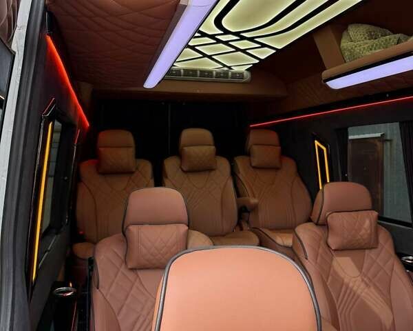 Білий Мерседес Sprinter, об'ємом двигуна 2.14 л та пробігом 260 тис. км за 47000 $, фото 13 на Automoto.ua