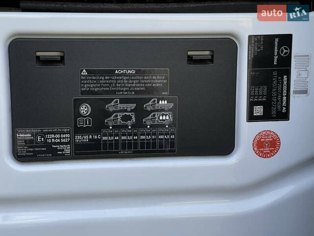 Белый Мерседес Sprinter, объемом двигателя 2.99 л и пробегом 126 тыс. км за 43266 $, фото 33 на Automoto.ua