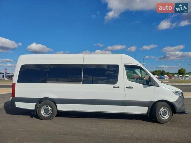 Белый Мерседес Sprinter, объемом двигателя 2.99 л и пробегом 60 тыс. км за 77000 $, фото 2 на Automoto.ua