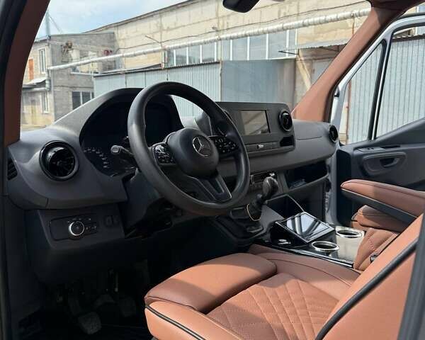 Білий Мерседес Sprinter, об'ємом двигуна 2.14 л та пробігом 260 тис. км за 47000 $, фото 8 на Automoto.ua