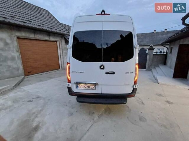 Белый Мерседес Sprinter, объемом двигателя 2.9 л и пробегом 365 тыс. км за 41999 $, фото 7 на Automoto.ua