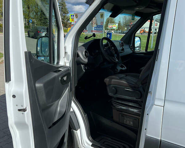 Білий Мерседес Sprinter, об'ємом двигуна 2.99 л та пробігом 253 тис. км за 44999 $, фото 10 на Automoto.ua