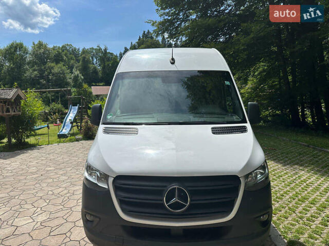 Белый Мерседес Sprinter, объемом двигателя 2.14 л и пробегом 450 тыс. км за 32300 $, фото 6 на Automoto.ua
