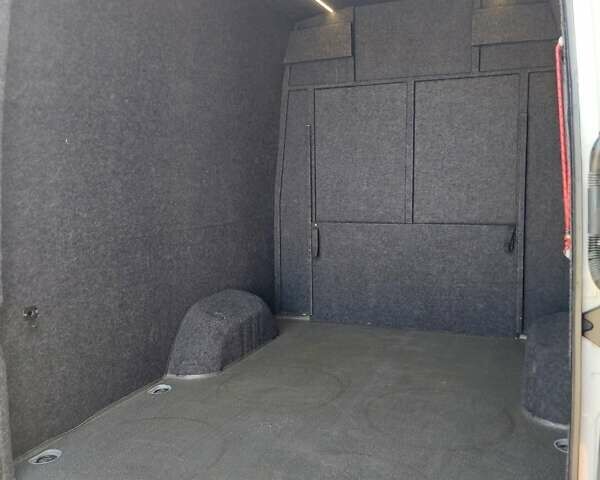 Білий Мерседес Sprinter, об'ємом двигуна 2.99 л та пробігом 530 тис. км за 53269 $, фото 15 на Automoto.ua