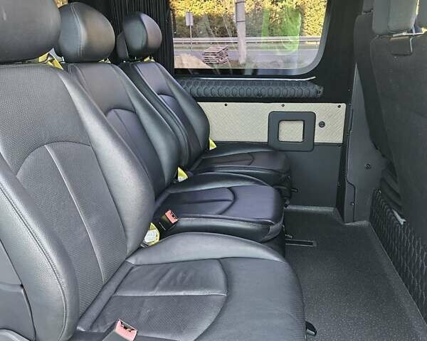 Белый Мерседес Sprinter, объемом двигателя 2.14 л и пробегом 453 тыс. км за 34299 $, фото 12 на Automoto.ua