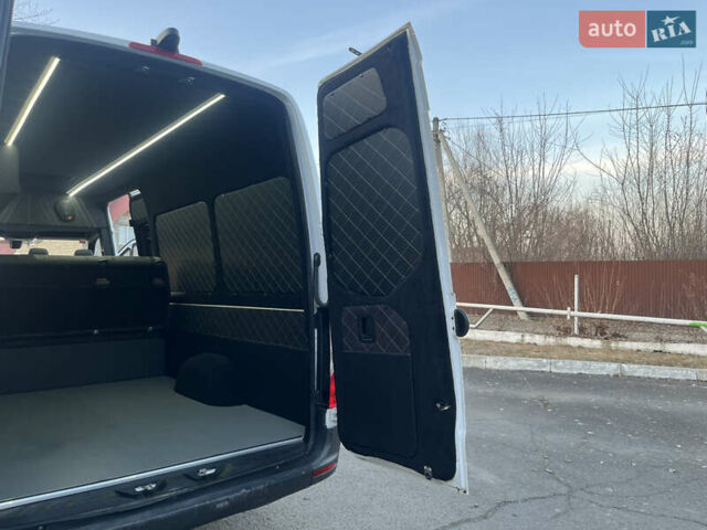 Белый Мерседес Sprinter, объемом двигателя 3 л и пробегом 200 тыс. км за 43888 $, фото 110 на Automoto.ua