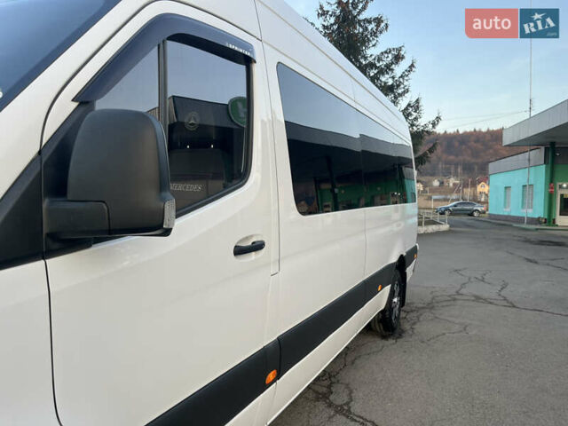 Белый Мерседес Sprinter, объемом двигателя 3 л и пробегом 200 тыс. км за 43888 $, фото 42 на Automoto.ua