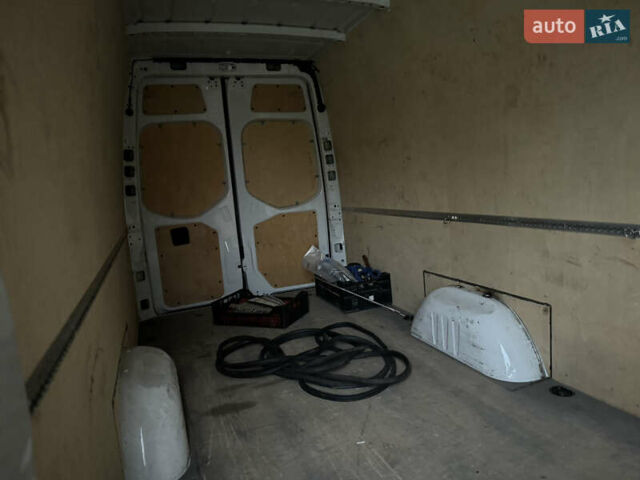 Белый Мерседес Sprinter, объемом двигателя 2.99 л и пробегом 460 тыс. км за 45634 $, фото 43 на Automoto.ua