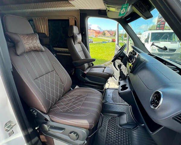 Білий Мерседес Sprinter, об'ємом двигуна 2.99 л та пробігом 253 тис. км за 44999 $, фото 15 на Automoto.ua