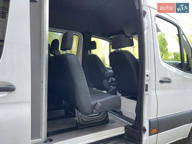 Белый Мерседес Sprinter, объемом двигателя 2.99 л и пробегом 126 тыс. км за 43266 $, фото 47 на Automoto.ua