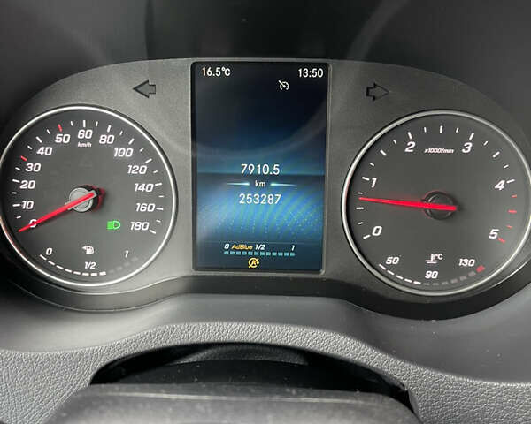 Білий Мерседес Sprinter, об'ємом двигуна 2.99 л та пробігом 253 тис. км за 44999 $, фото 31 на Automoto.ua