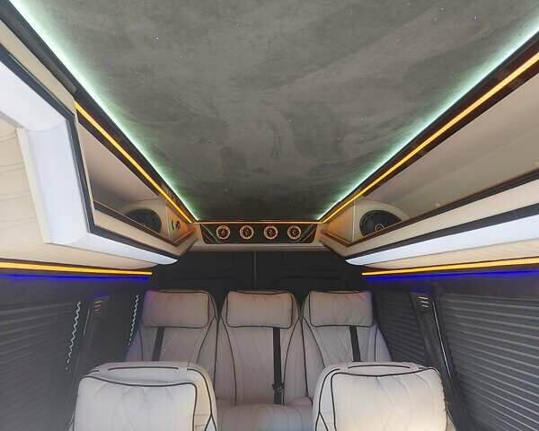 Белый Мерседес Sprinter, объемом двигателя 2.99 л и пробегом 60 тыс. км за 77000 $, фото 14 на Automoto.ua