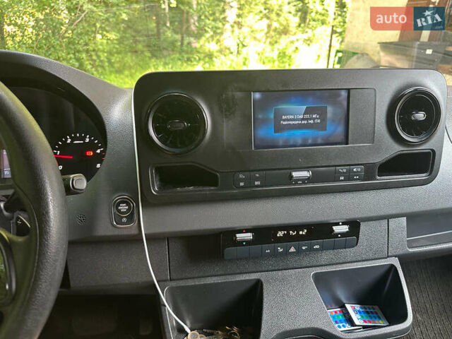 Белый Мерседес Sprinter, объемом двигателя 2.14 л и пробегом 450 тыс. км за 32300 $, фото 13 на Automoto.ua