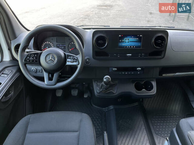 Белый Мерседес Sprinter, объемом двигателя 2.99 л и пробегом 126 тыс. км за 43266 $, фото 38 на Automoto.ua