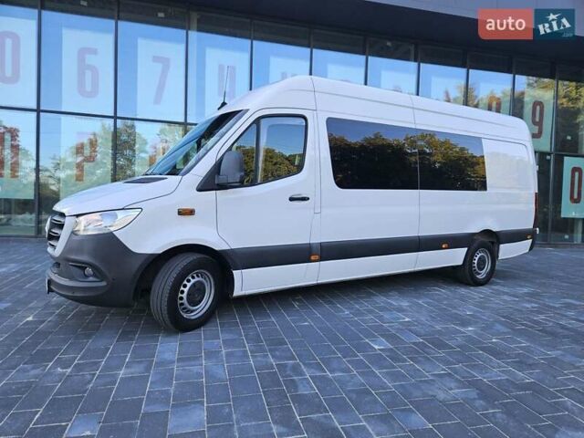Белый Мерседес Sprinter, объемом двигателя 2.14 л и пробегом 453 тыс. км за 34299 $, фото 4 на Automoto.ua