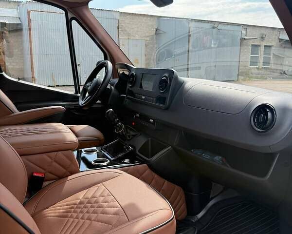Білий Мерседес Sprinter, об'ємом двигуна 2.14 л та пробігом 260 тис. км за 47000 $, фото 10 на Automoto.ua