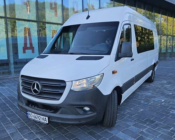 Белый Мерседес Sprinter, объемом двигателя 2.14 л и пробегом 453 тыс. км за 34299 $, фото 8 на Automoto.ua