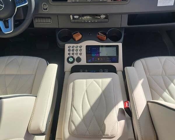Белый Мерседес Sprinter, объемом двигателя 2.99 л и пробегом 60 тыс. км за 77000 $, фото 13 на Automoto.ua