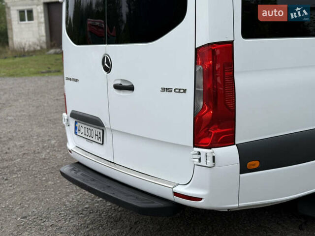 Білий Мерседес Sprinter, об'ємом двигуна 2 л та пробігом 295 тис. км за 44777 $, фото 83 на Automoto.ua