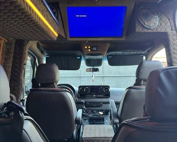 Белый Мерседес Sprinter, объемом двигателя 2.99 л и пробегом 382 тыс. км за 41999 $, фото 22 на Automoto.ua
