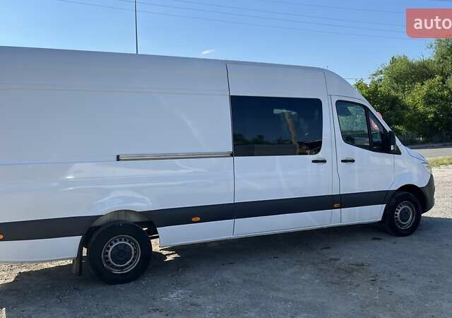 Белый Мерседес Sprinter, объемом двигателя 2.99 л и пробегом 294 тыс. км за 42500 $, фото 35 на Automoto.ua