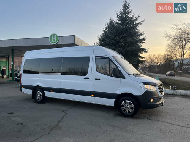 Белый Мерседес Sprinter, объемом двигателя 3 л и пробегом 200 тыс. км за 43888 $, фото 16 на Automoto.ua