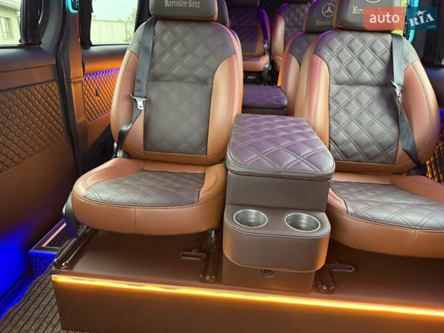 Білий Мерседес Sprinter, об'ємом двигуна 2 л та пробігом 295 тис. км за 44777 $, фото 85 на Automoto.ua