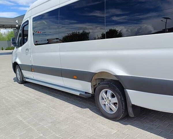 Белый Мерседес Sprinter, объемом двигателя 2.9 л и пробегом 365 тыс. км за 41999 $, фото 61 на Automoto.ua