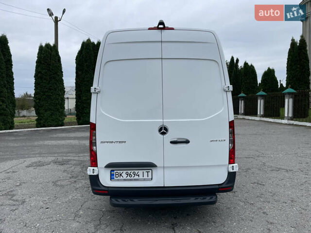 Белый Мерседес Sprinter, объемом двигателя 2.14 л и пробегом 201 тыс. км за 31700 $, фото 4 на Automoto.ua
