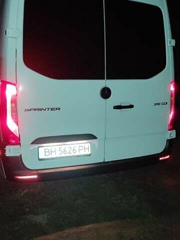 Белый Мерседес Sprinter, объемом двигателя 2.2 л и пробегом 274 тыс. км за 54500 $, фото 10 на Automoto.ua