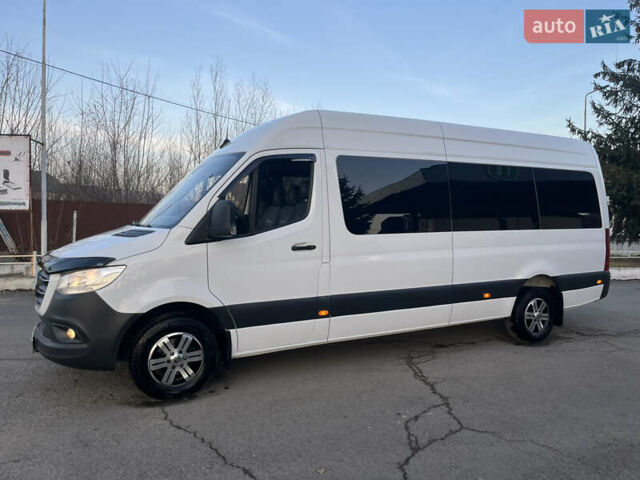 Белый Мерседес Sprinter, объемом двигателя 3 л и пробегом 200 тыс. км за 43888 $, фото 6 на Automoto.ua