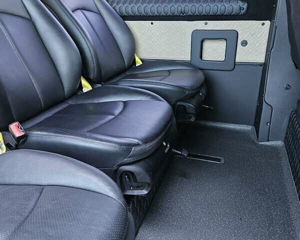 Белый Мерседес Sprinter, объемом двигателя 2.14 л и пробегом 453 тыс. км за 34299 $, фото 11 на Automoto.ua