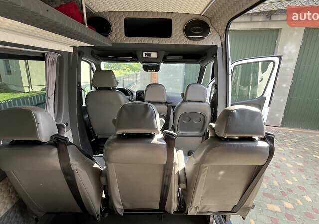 Белый Мерседес Sprinter, объемом двигателя 2.99 л и пробегом 294 тыс. км за 42500 $, фото 14 на Automoto.ua