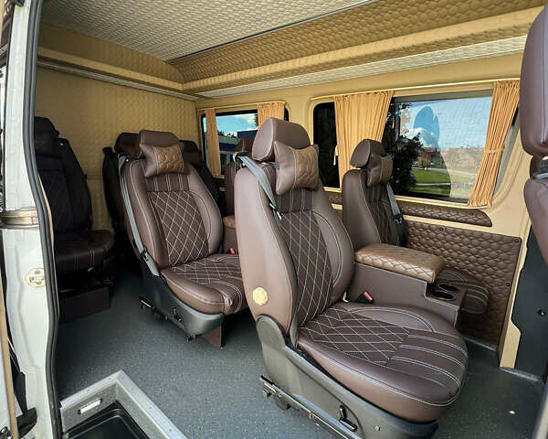 Білий Мерседес Sprinter, об'ємом двигуна 2.99 л та пробігом 253 тис. км за 44999 $, фото 18 на Automoto.ua