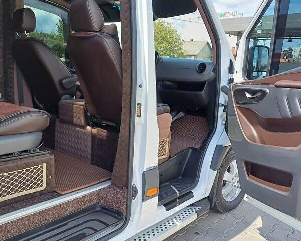 Белый Мерседес Sprinter, объемом двигателя 2.9 л и пробегом 365 тыс. км за 41999 $, фото 47 на Automoto.ua