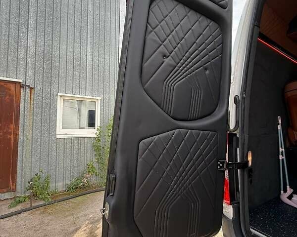 Білий Мерседес Sprinter, об'ємом двигуна 2.14 л та пробігом 260 тис. км за 47000 $, фото 28 на Automoto.ua