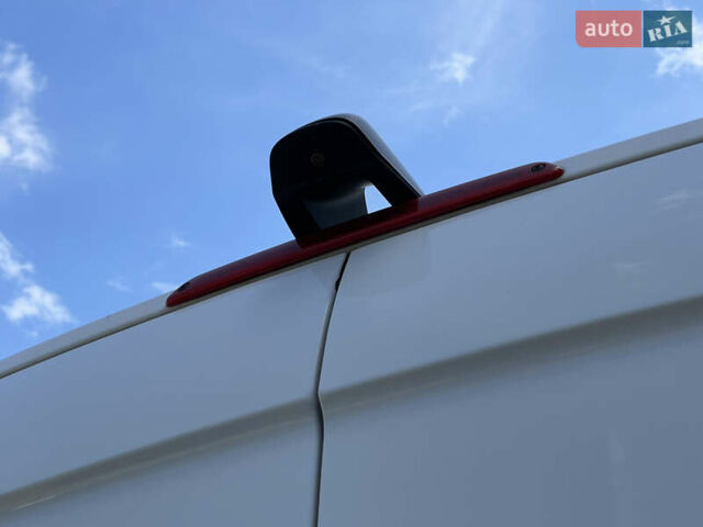 Белый Мерседес Sprinter, объемом двигателя 2.99 л и пробегом 126 тыс. км за 43266 $, фото 27 на Automoto.ua