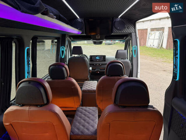 Білий Мерседес Sprinter, об'ємом двигуна 2 л та пробігом 295 тис. км за 44777 $, фото 66 на Automoto.ua