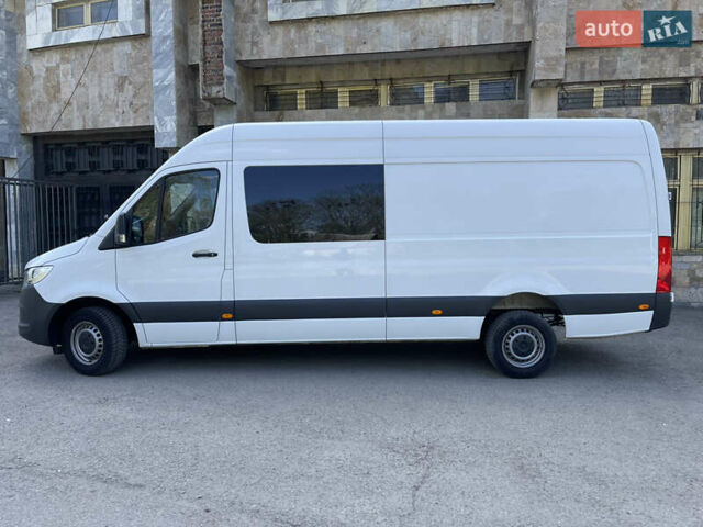 Белый Мерседес Sprinter, объемом двигателя 2.99 л и пробегом 126 тыс. км за 43266 $, фото 5 на Automoto.ua