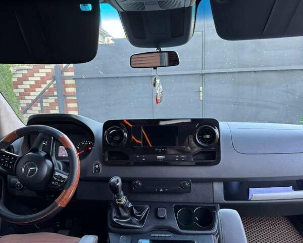 Белый Мерседес Sprinter, объемом двигателя 2.99 л и пробегом 382 тыс. км за 41999 $, фото 24 на Automoto.ua