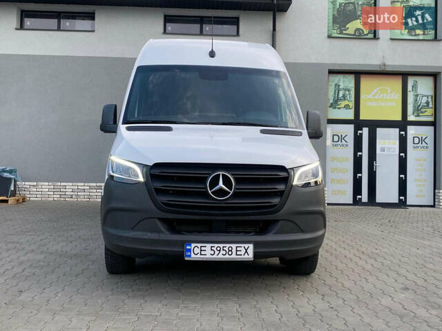 Белый Мерседес Sprinter, объемом двигателя 2.99 л и пробегом 460 тыс. км за 46050 $, фото 3 на Automoto.ua