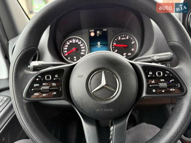 Білий Мерседес Sprinter, об'ємом двигуна 2 л та пробігом 295 тис. км за 44777 $, фото 87 на Automoto.ua