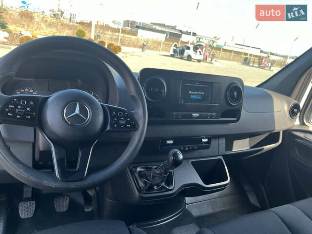 Белый Мерседес Sprinter, объемом двигателя 2.14 л и пробегом 230 тыс. км за 26499 $, фото 28 на Automoto.ua