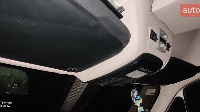 Белый Мерседес Sprinter, объемом двигателя 2.2 л и пробегом 274 тыс. км за 54500 $, фото 16 на Automoto.ua
