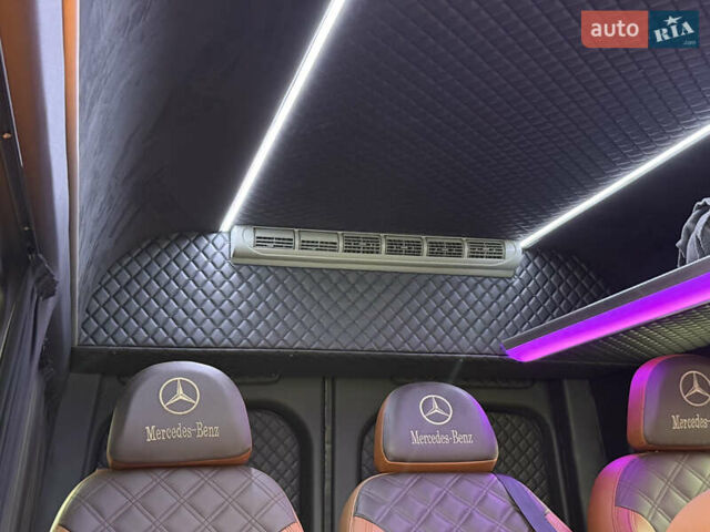 Білий Мерседес Sprinter, об'ємом двигуна 2 л та пробігом 295 тис. км за 44777 $, фото 42 на Automoto.ua