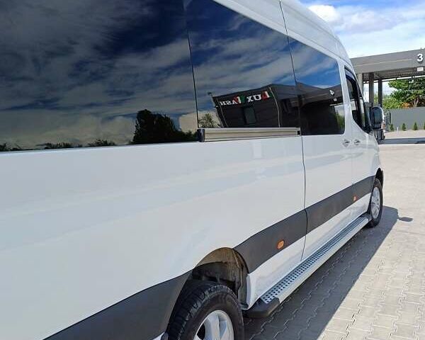 Белый Мерседес Sprinter, объемом двигателя 2.9 л и пробегом 365 тыс. км за 41999 $, фото 56 на Automoto.ua