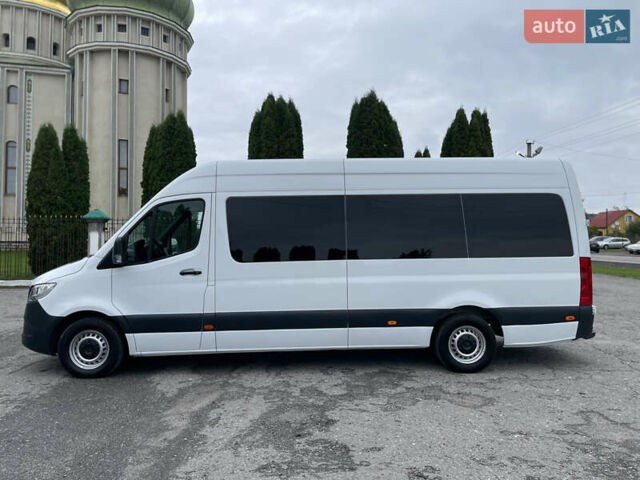 Белый Мерседес Sprinter, объемом двигателя 2.14 л и пробегом 201 тыс. км за 31700 $, фото 2 на Automoto.ua