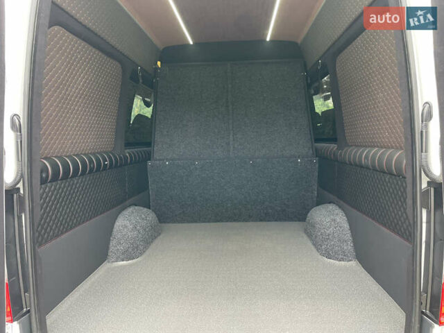 Белый Мерседес Sprinter, объемом двигателя 2.14 л и пробегом 201 тыс. км за 31700 $, фото 9 на Automoto.ua
